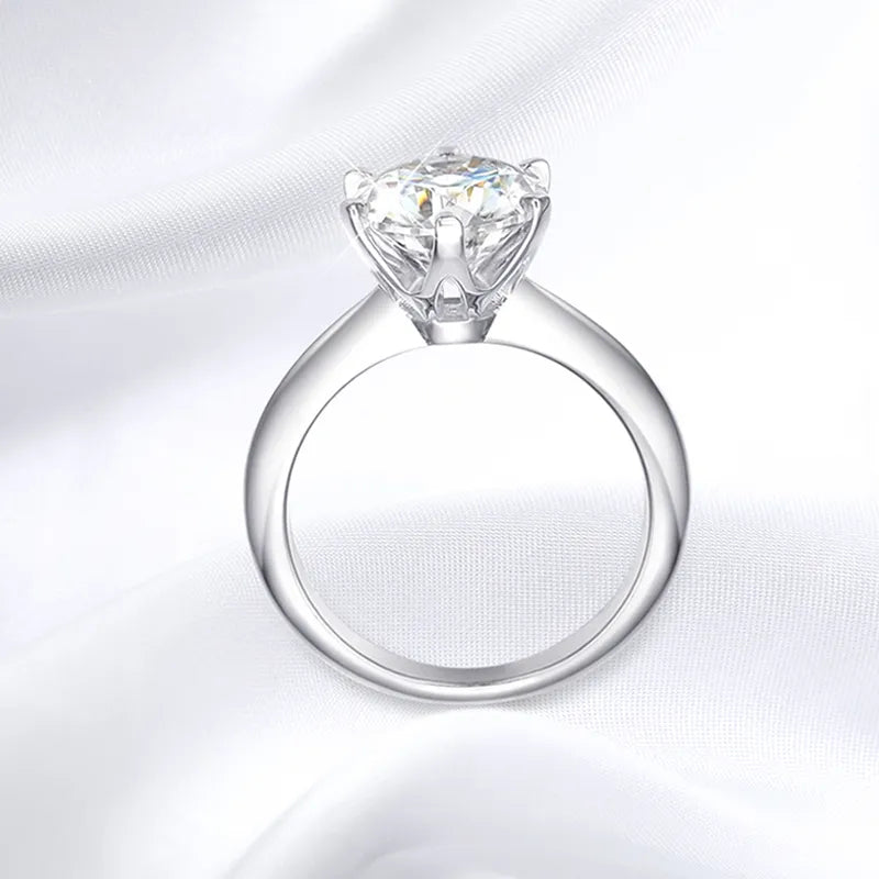 ASTORIA – GRA Moissanite Ring