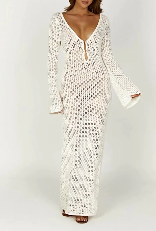 Chic Bohemian Maxi Dress with Fishtail Sleeves