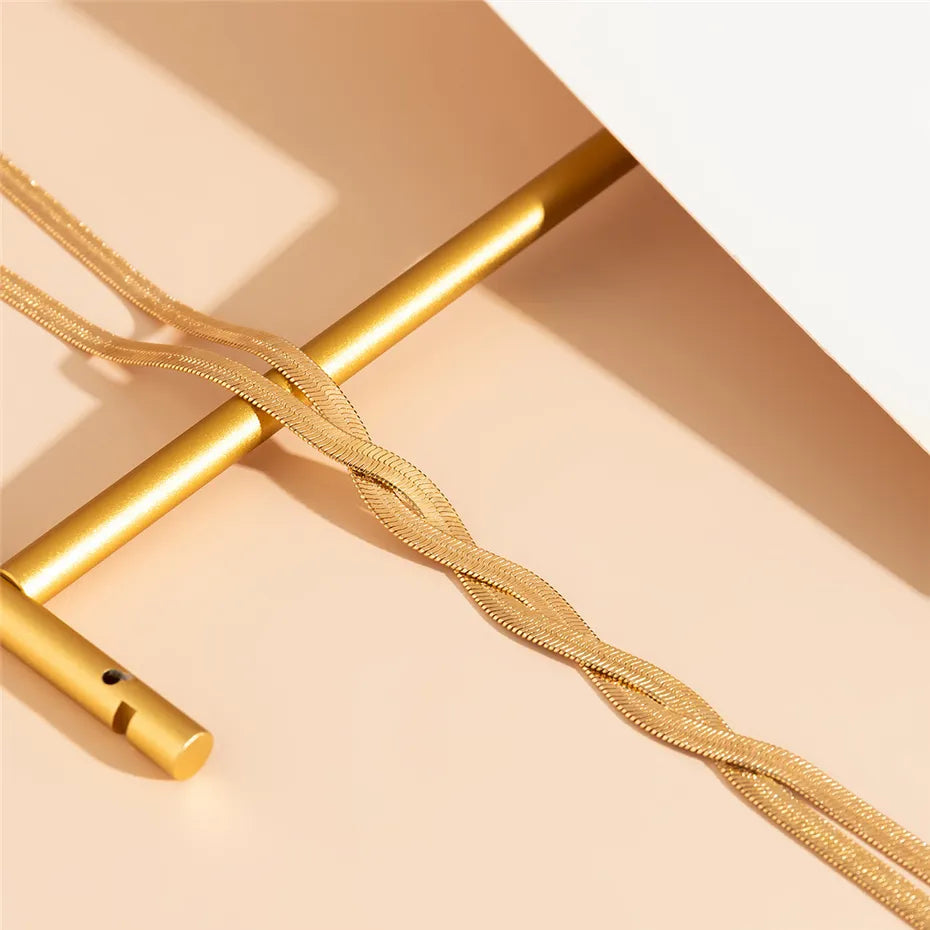 LUMINA – Elegant Long Chain Necklace