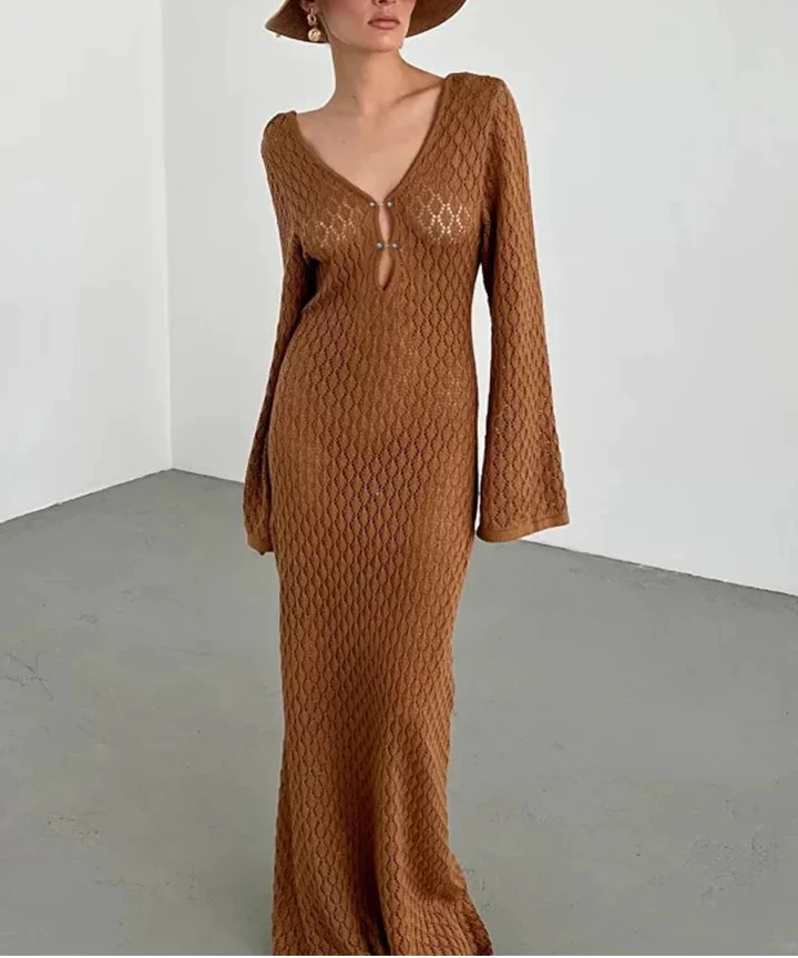Chic Bohemian Maxi Dress with Fishtail Sleeves