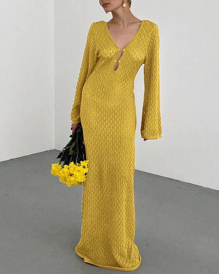 Chic Bohemian Maxi Dress with Fishtail Sleeves