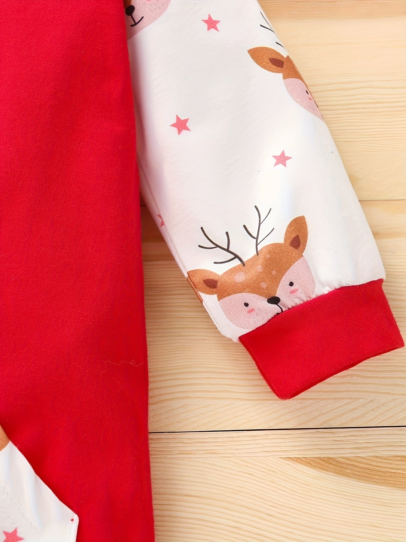 Baby Hooded Jumpsuit with Festive Print and Long Sleeves