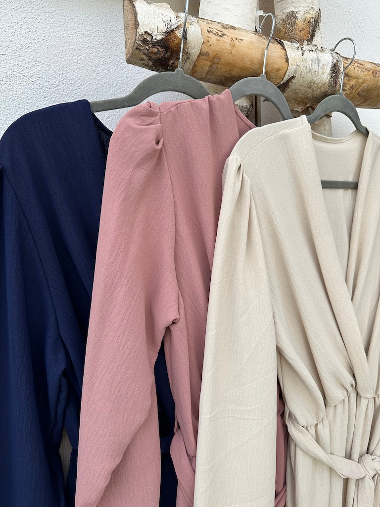 Elegant Long Dress with Tailored Belt