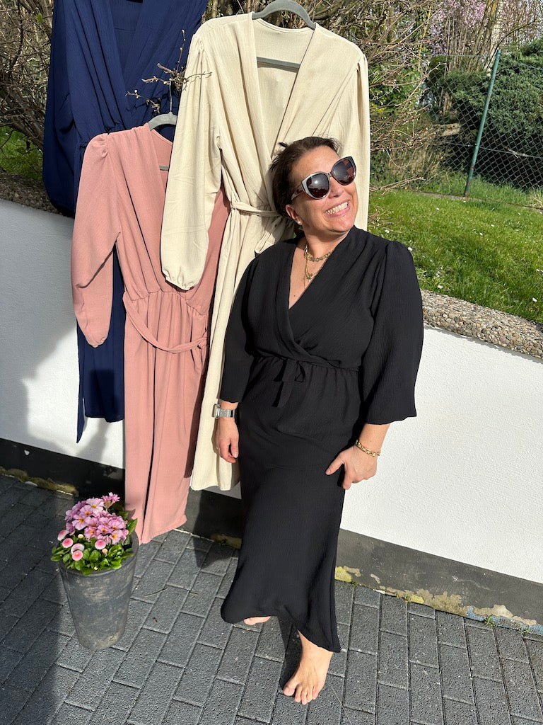 Elegant Long Dress with Tailored Belt