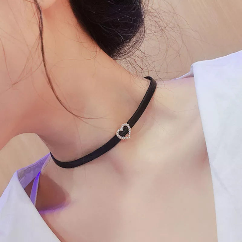 ALLURE – Geometric Crystal Choker Necklace