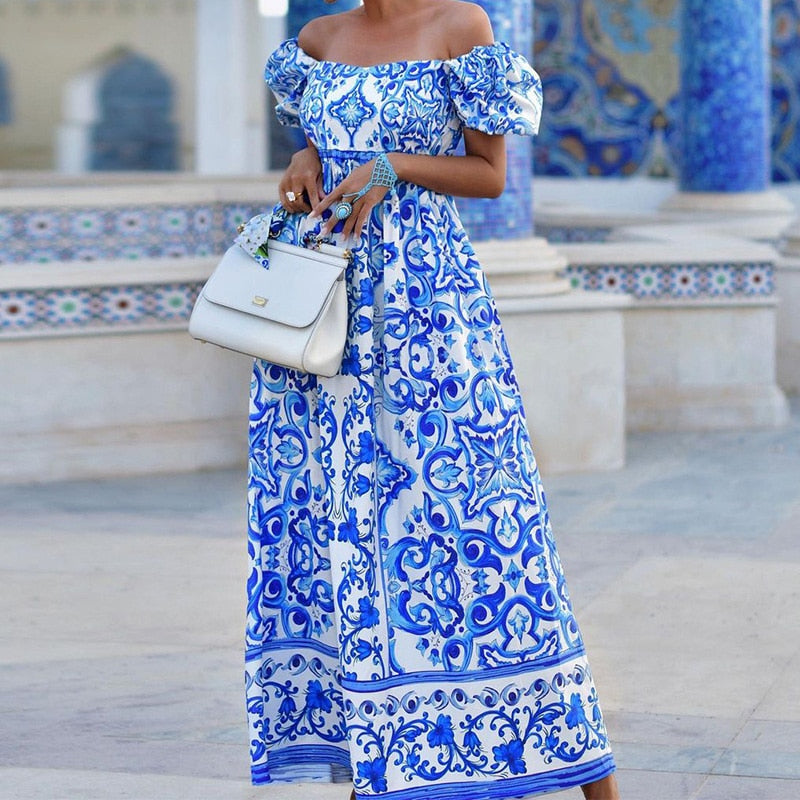 Chic Vintage-Inspired Maxi Dress
