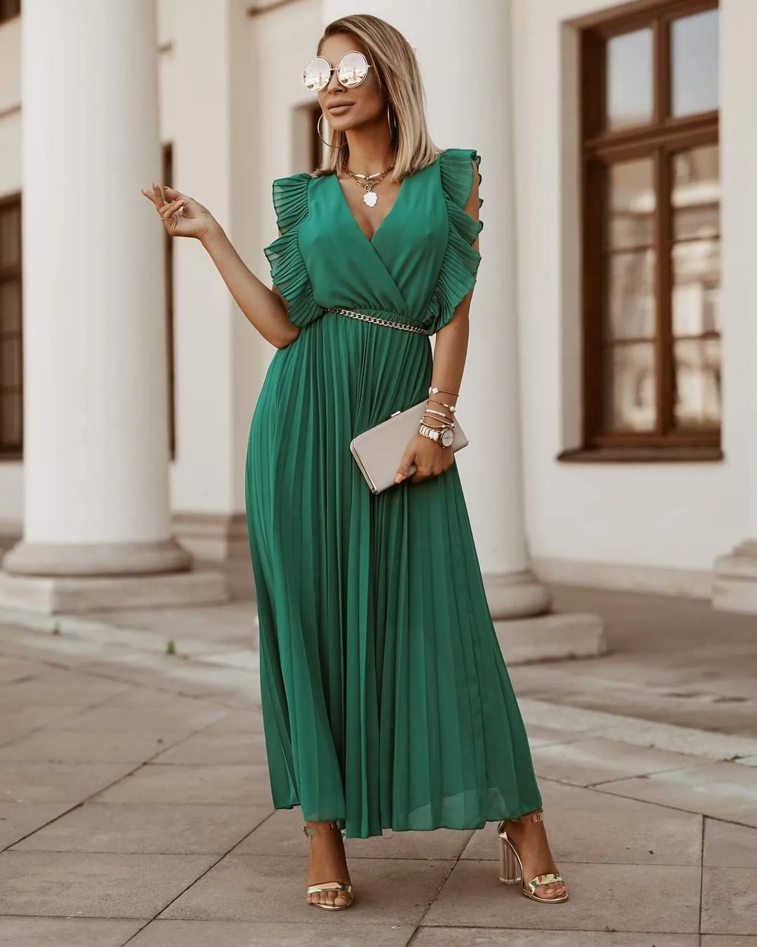 Chic Pleated Maxi Dress for Any Occasion