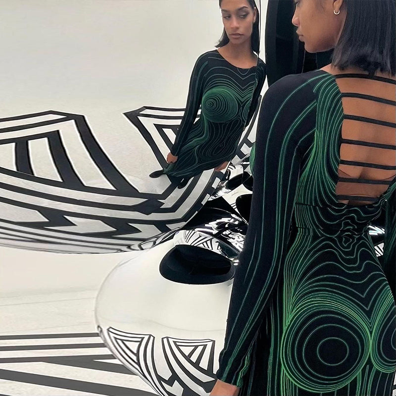 Elegant Long Green Dress with Sleeves