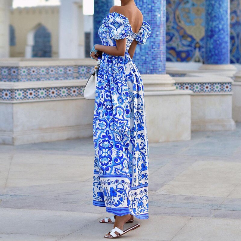 Chic Vintage-Inspired Maxi Dress