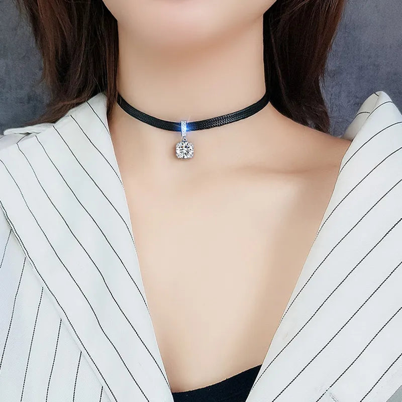 ALLURE – Geometric Crystal Choker Necklace
