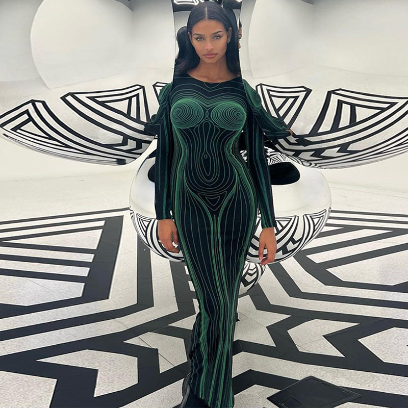 Elegant Long Green Dress with Sleeves