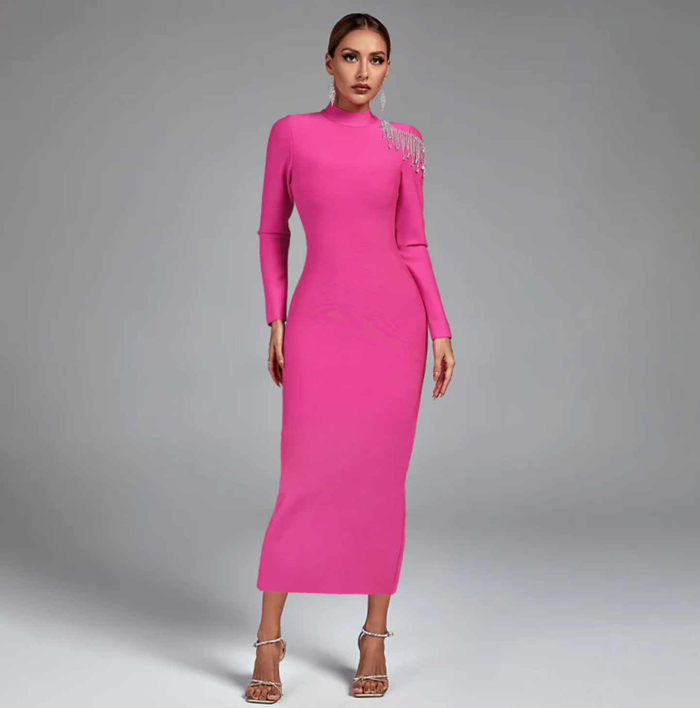 Chic Soft Pink Long-Sleeved Maxi Dress