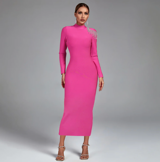 Chic Soft Pink Long-Sleeved Maxi Dress