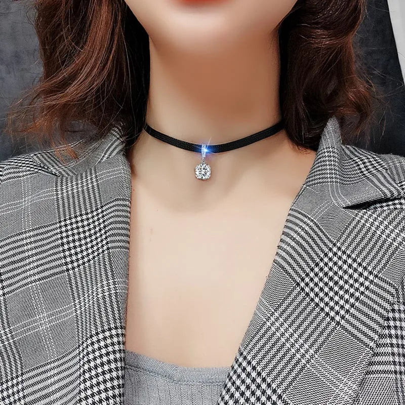 ALLURE – Geometric Crystal Choker Necklace
