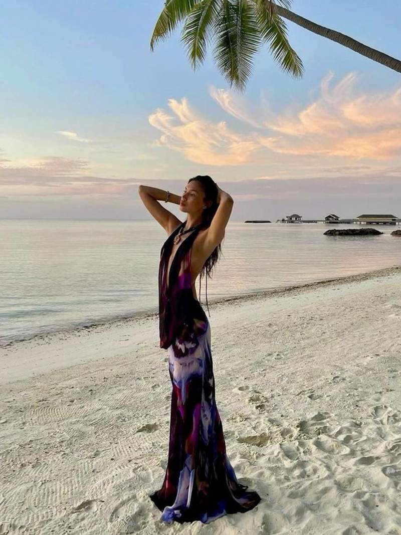 Chic Floral Maxi Dress - Elegant Cocktail Style