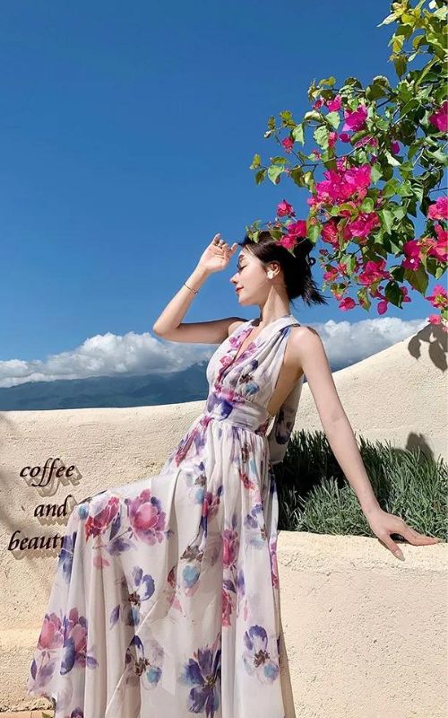 Elegant Long Lyric Dress: Comfort & Style
