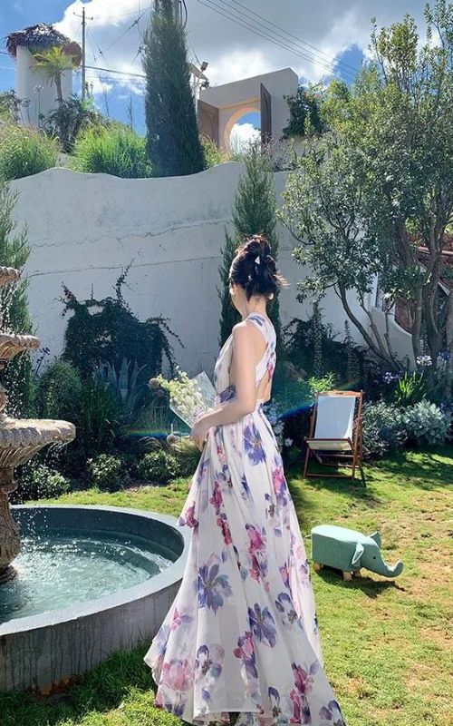 Elegant Long Lyric Dress: Comfort & Style