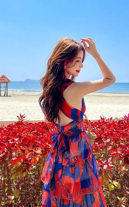 Elegant Long Lyric Dress: Comfort & Style