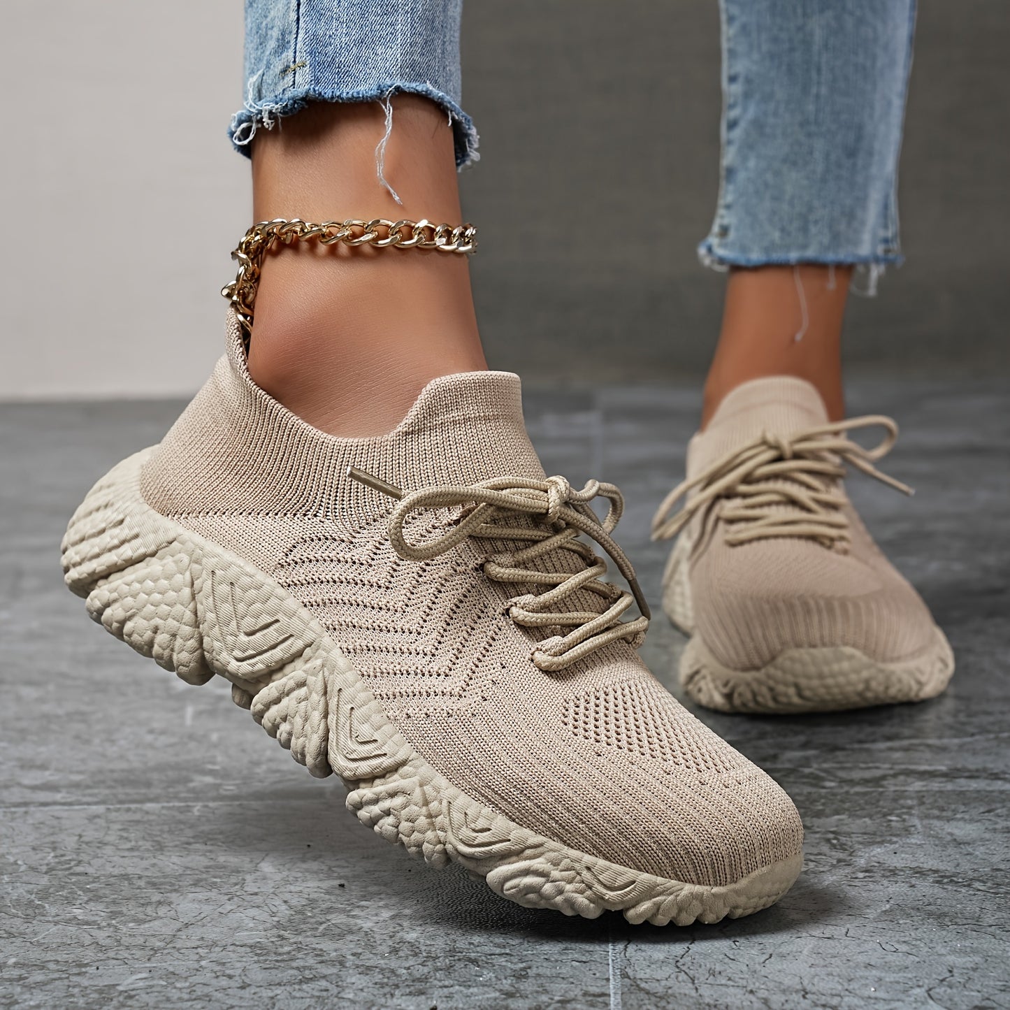 Women’s Lightweight Knitted Sneakers for Casual Outdoor Wear
