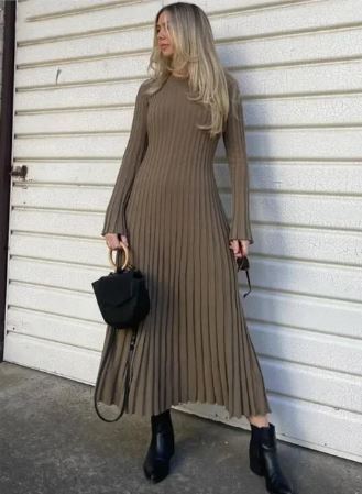 Chic Long Ribbed Women's Dress