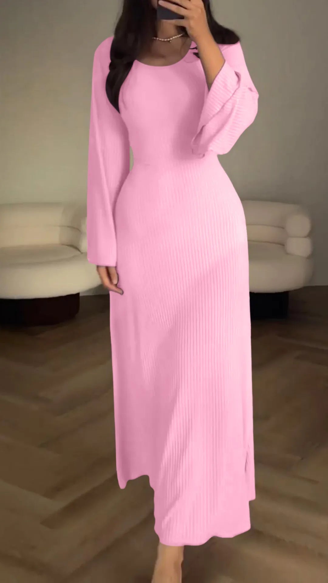 Chic Black Ribbed Long-Sleeve Maxi Dress