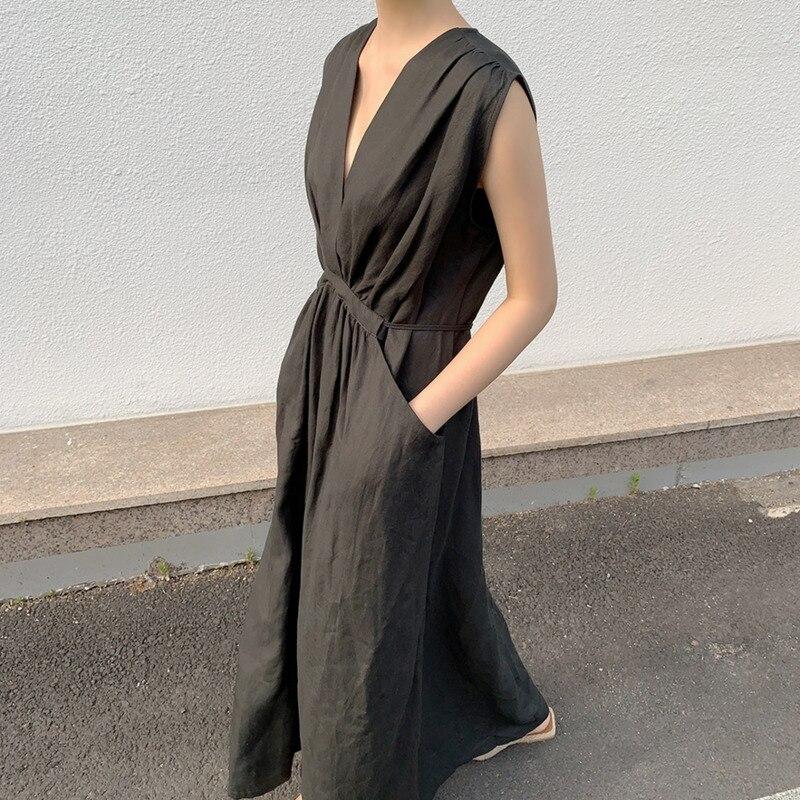 Chic Wrap Maxi Dress with Pockets