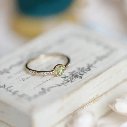 VERDANT GLOW – Peridot Beauty Ring