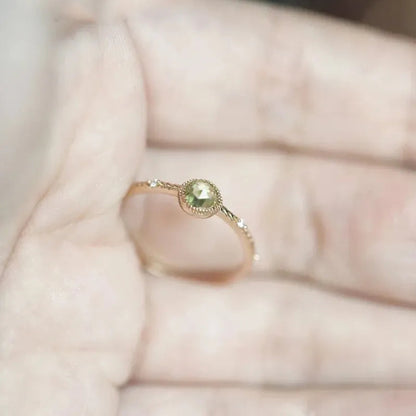 VERDANT GLOW – Peridot Beauty Ring