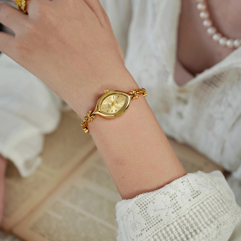 Floral Vintage Gold Watch