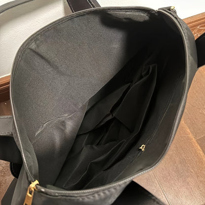 Black Cat-Inspired Crossbody and Handbag with Zipper Closure