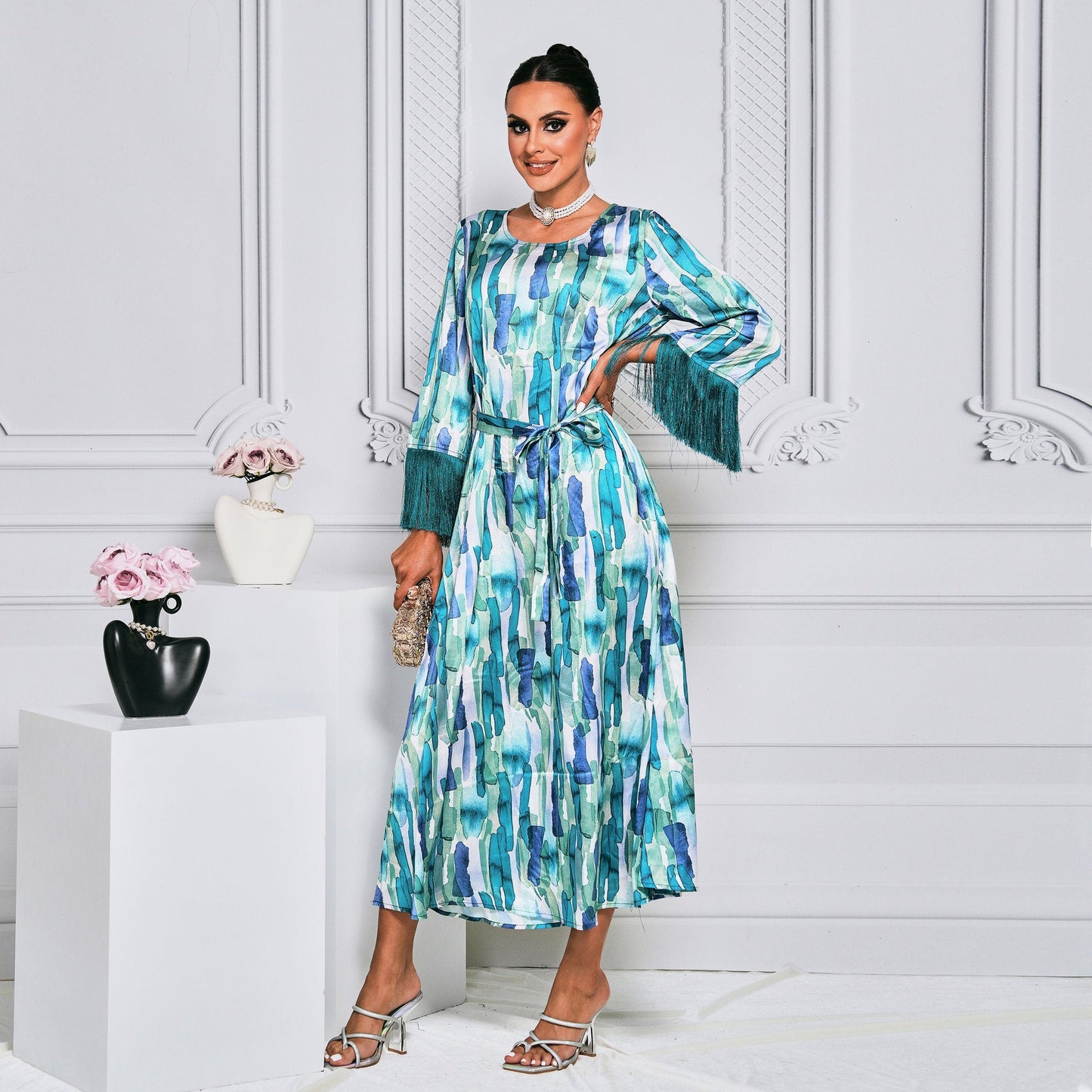 Elegant Green Maxi Dress with Flared Skirt