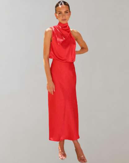 Luxurious Shiny Maxi Dress for Elegance