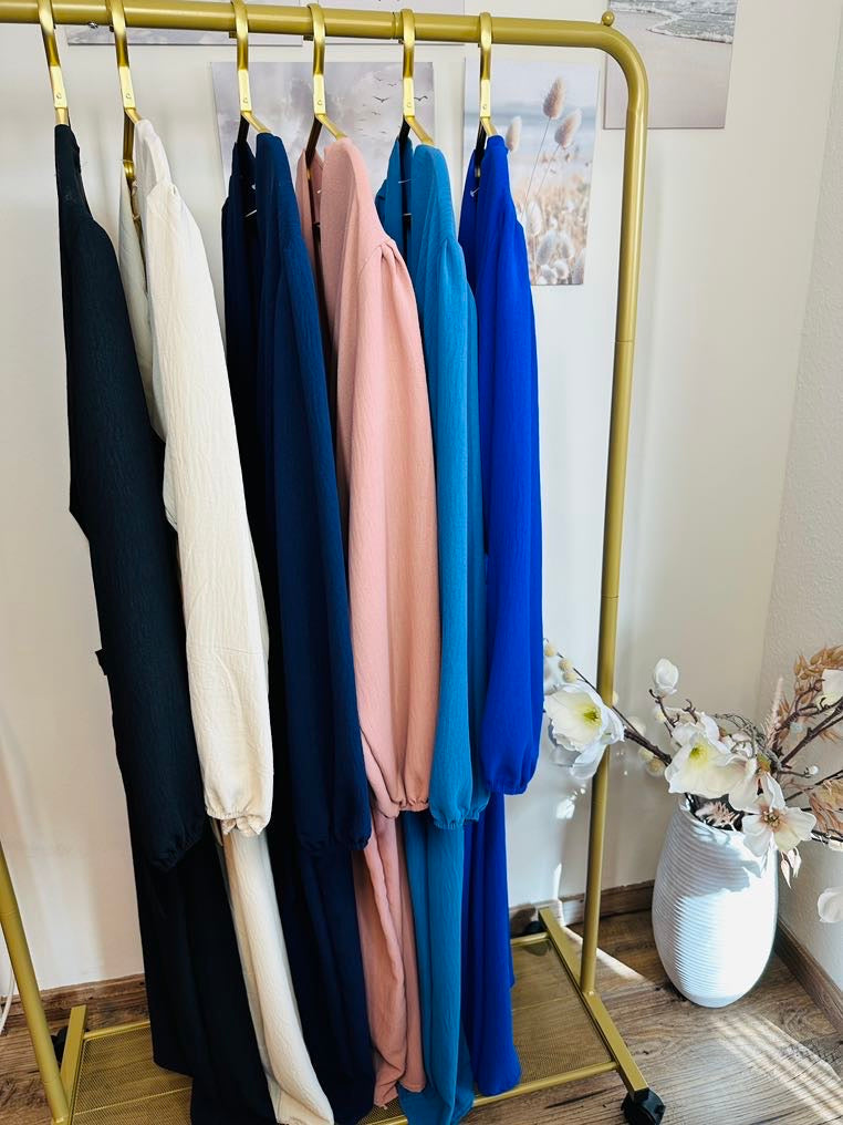 Elegant Long Dress with Tailored Belt