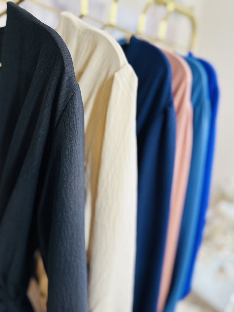 Elegant Long Dress with Tailored Belt