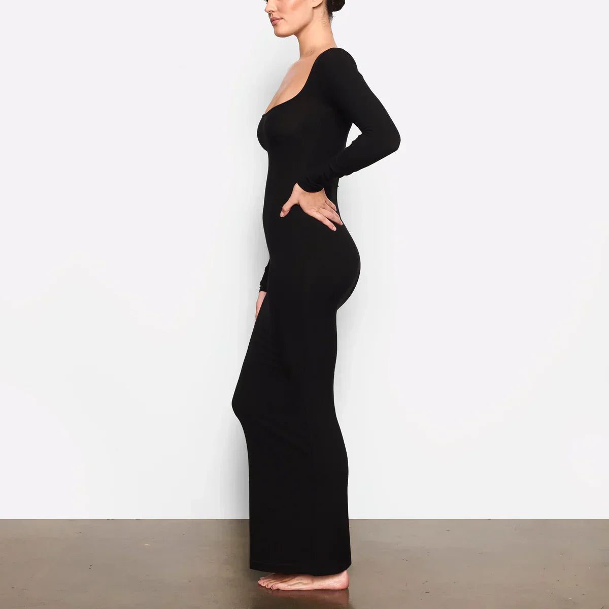 Valentina Maxi Dress: Elegant Printed Summer Delight