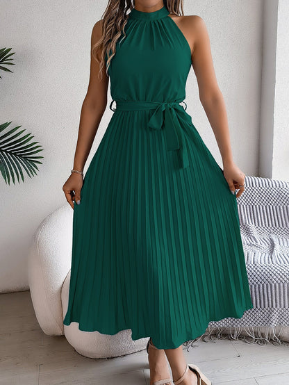 Elegant Sleeveless Maxi Dress with Stand-Up Collar