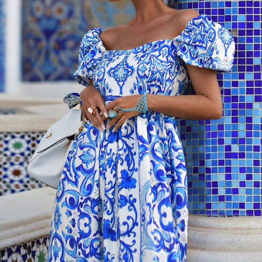 Chic Vintage-Inspired Maxi Dress