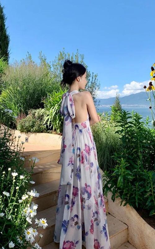 Elegant Long Lyric Dress: Comfort & Style