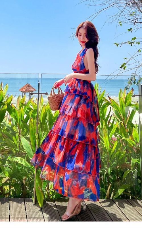 Elegant Long Lyric Dress: Comfort & Style