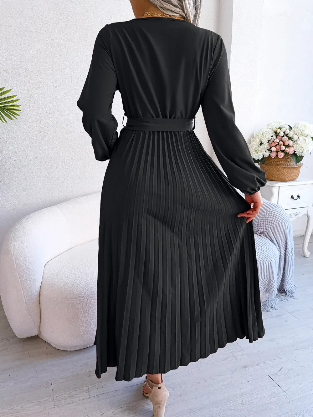 Elegant V-Neck Pleated Maxi Dress