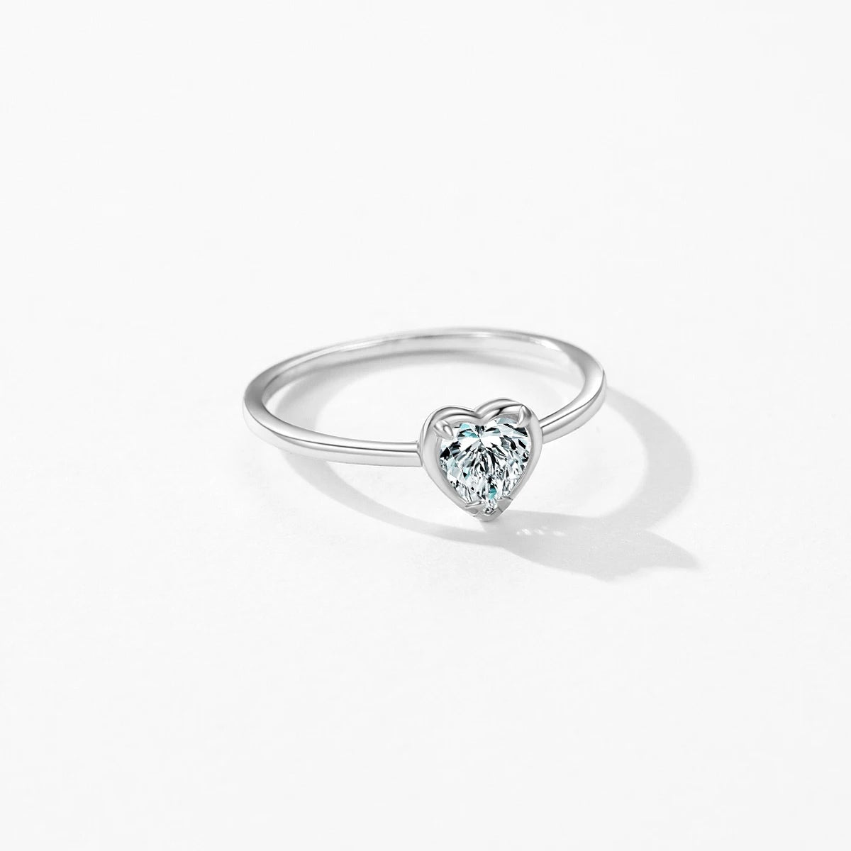 Minimalist Romantic Hearts Zirconia Ring