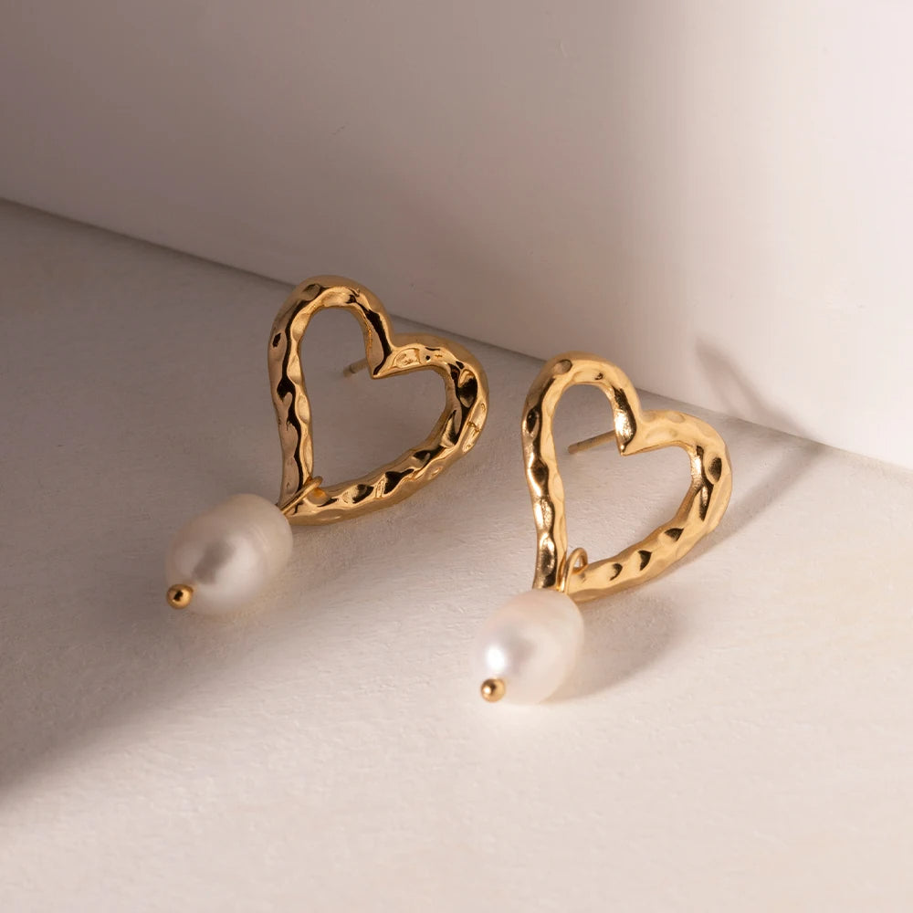 Romantic Pearl Drop Heart Earrings