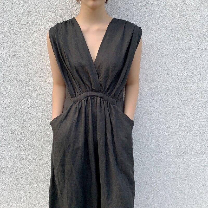 Chic Wrap Maxi Dress with Pockets