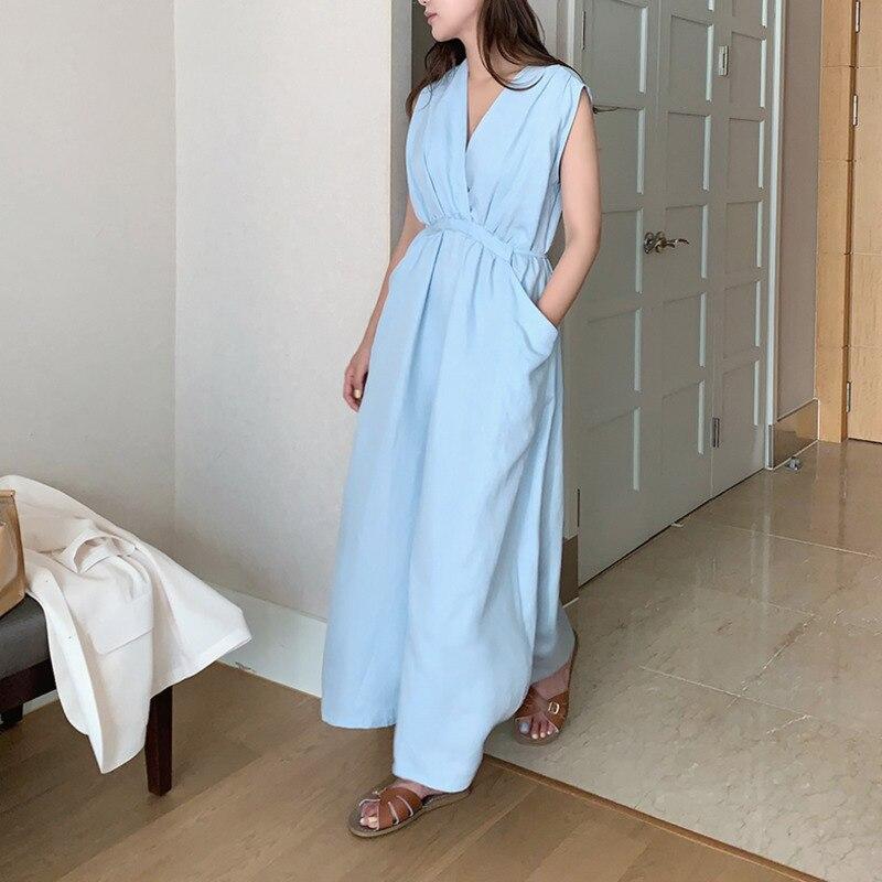 Chic Wrap Maxi Dress with Pockets