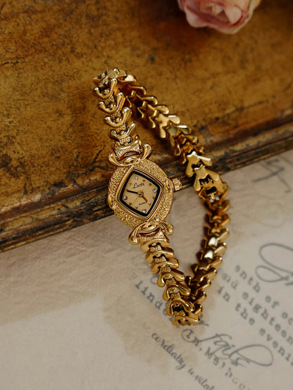 ISABELLA - Vintage Gold Bracelet Watch