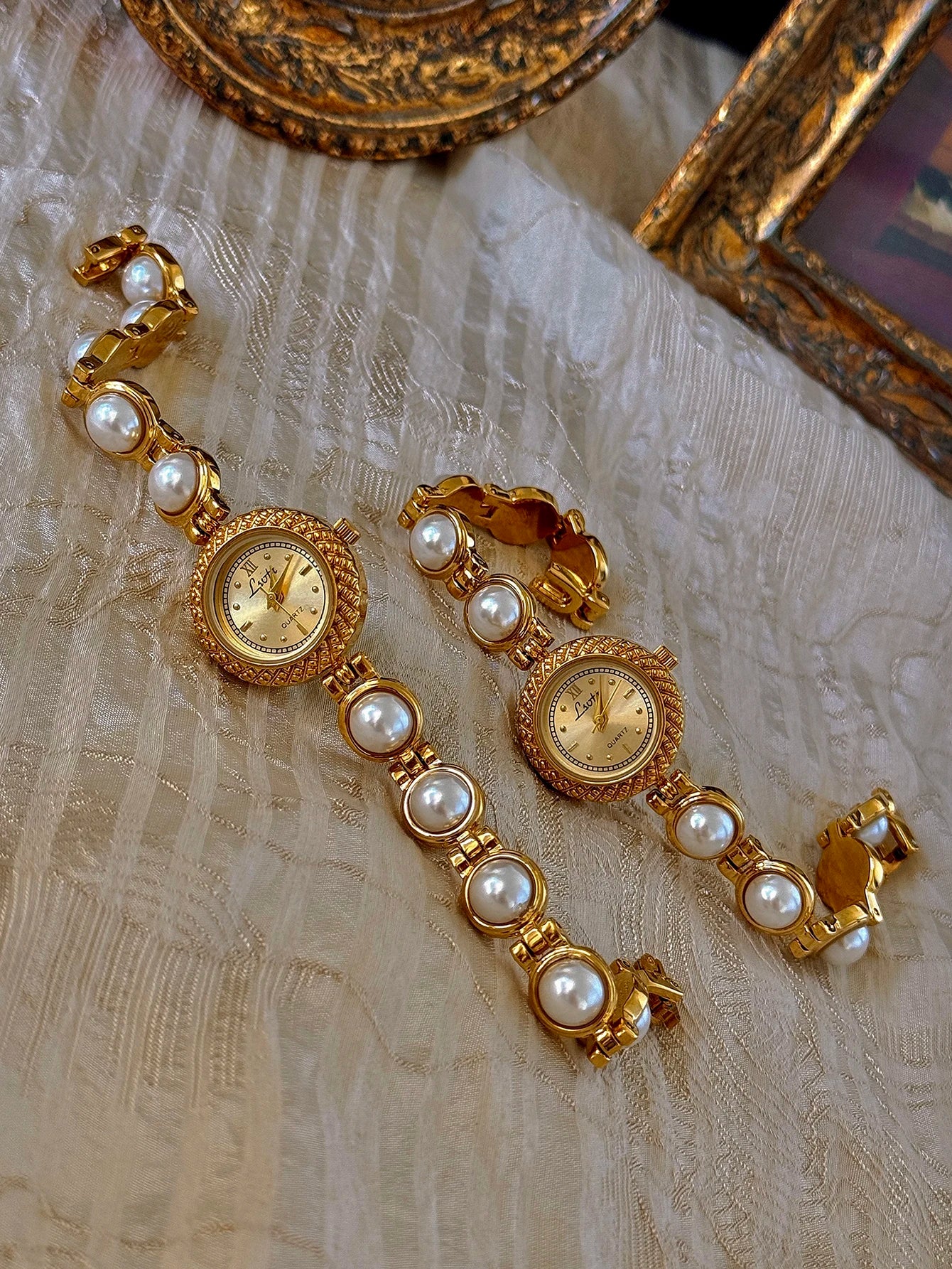 ELEANOR - Gold & Pearl Bracelet Vintage Watch